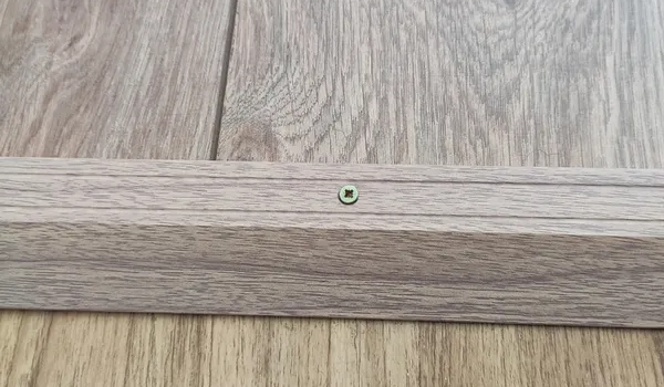 Порог разноуровневый ПР 02.2700.055 0,9 м Бетон классик