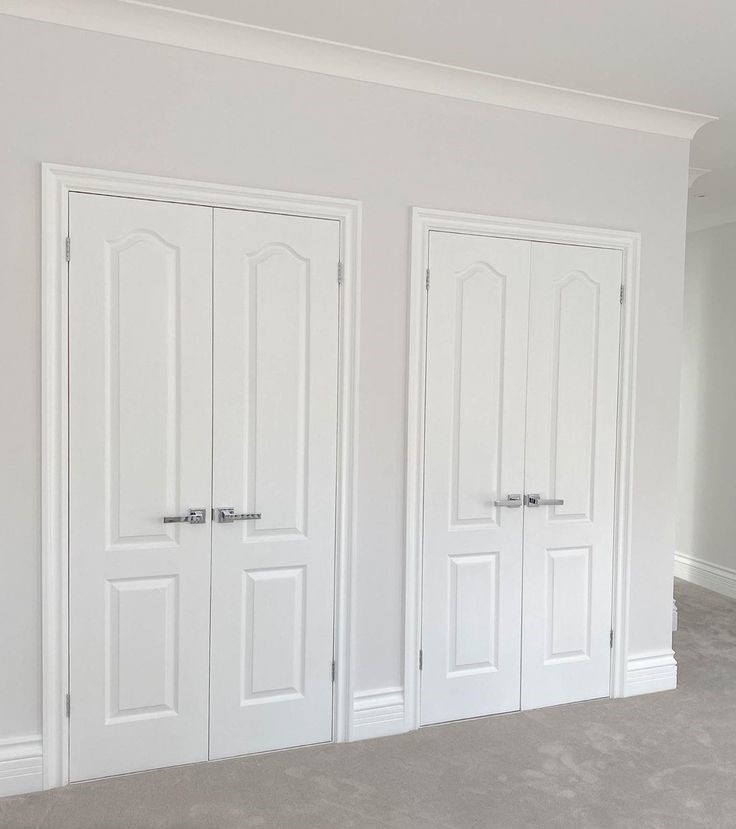 Карниз потолочный из полистирола высокой плотности NMC WT26 75*75*2000. Окраска включена в стоимость