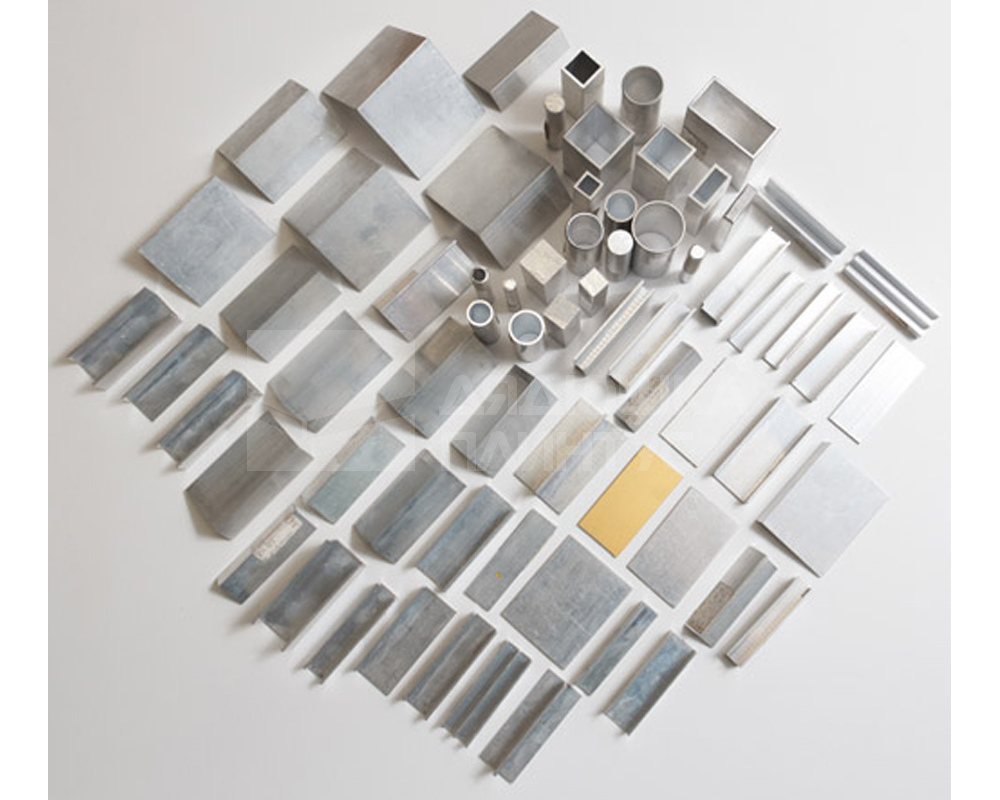 Угол рифлёный алюминиевый Укв 01.2000.500 40х20 мм