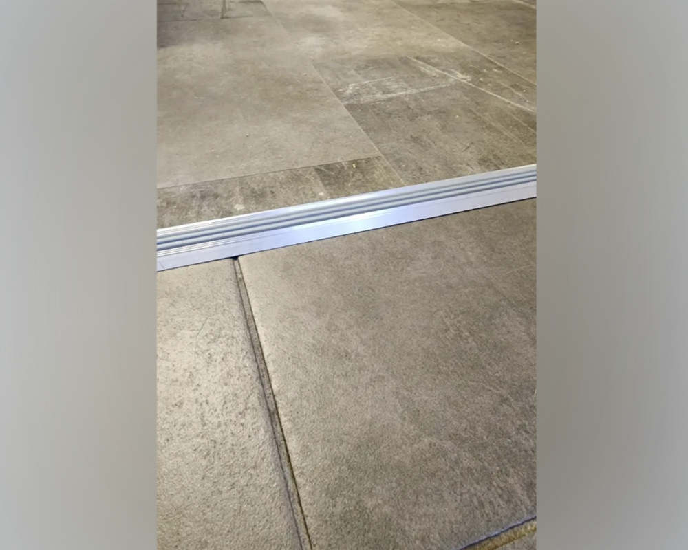 Порог одноуровневый ПС 08-1.900.042л Шампань