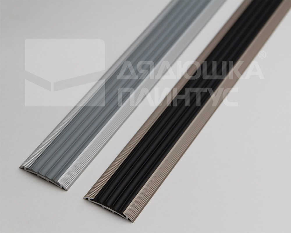 Порог одноуровневый ПС 08-1.2700.201лч Серебро