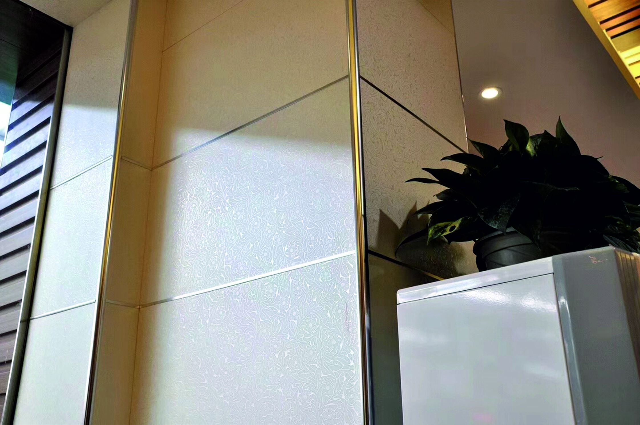 Профиль окантовочный ПК 03-9.042лп Шампань полированая