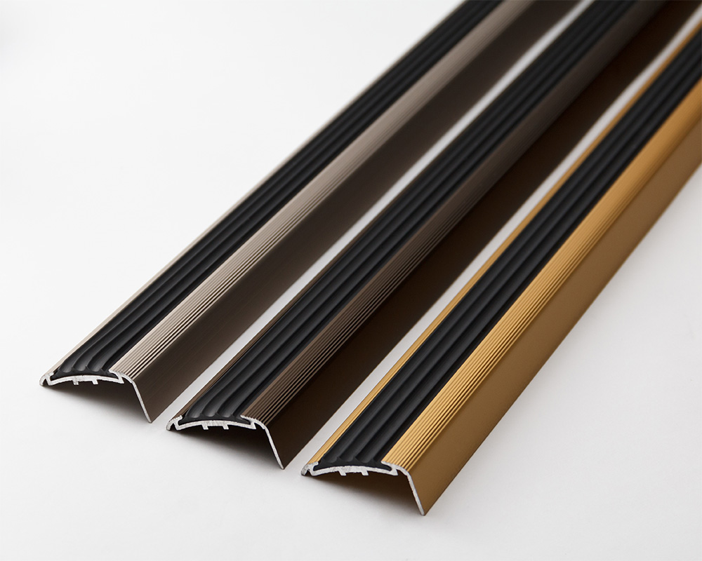 Порог угловой ПУ 71.900.001 Алюминий