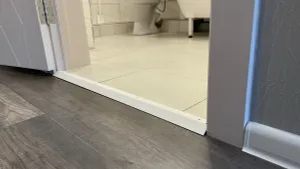 Порог разноуровневый ПР 02.900.059 0,9 м Бетон скай