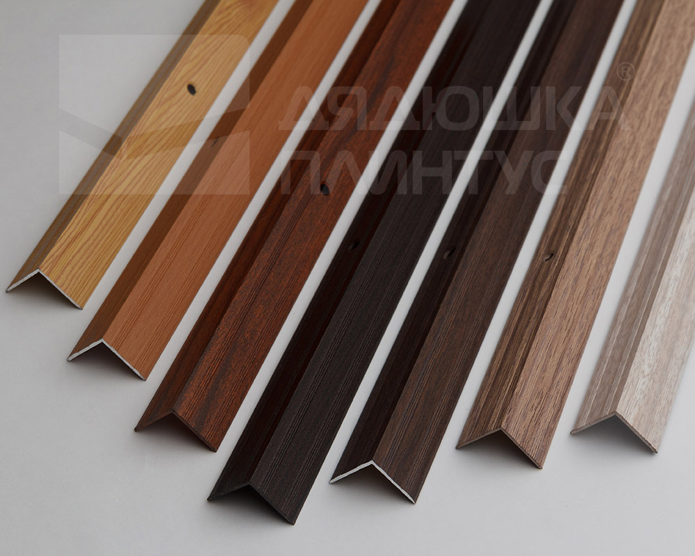 Порог угловой ПУ 05.2700.201л Серебро