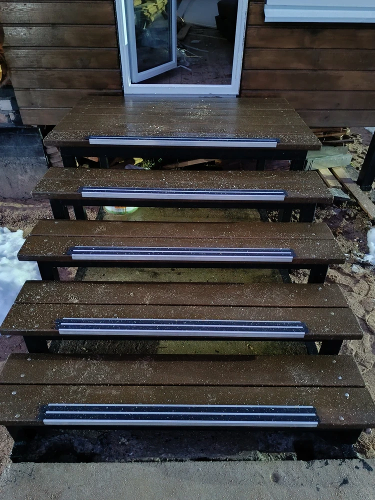 Порог угловой ПУ 07.900.01лч Серебро