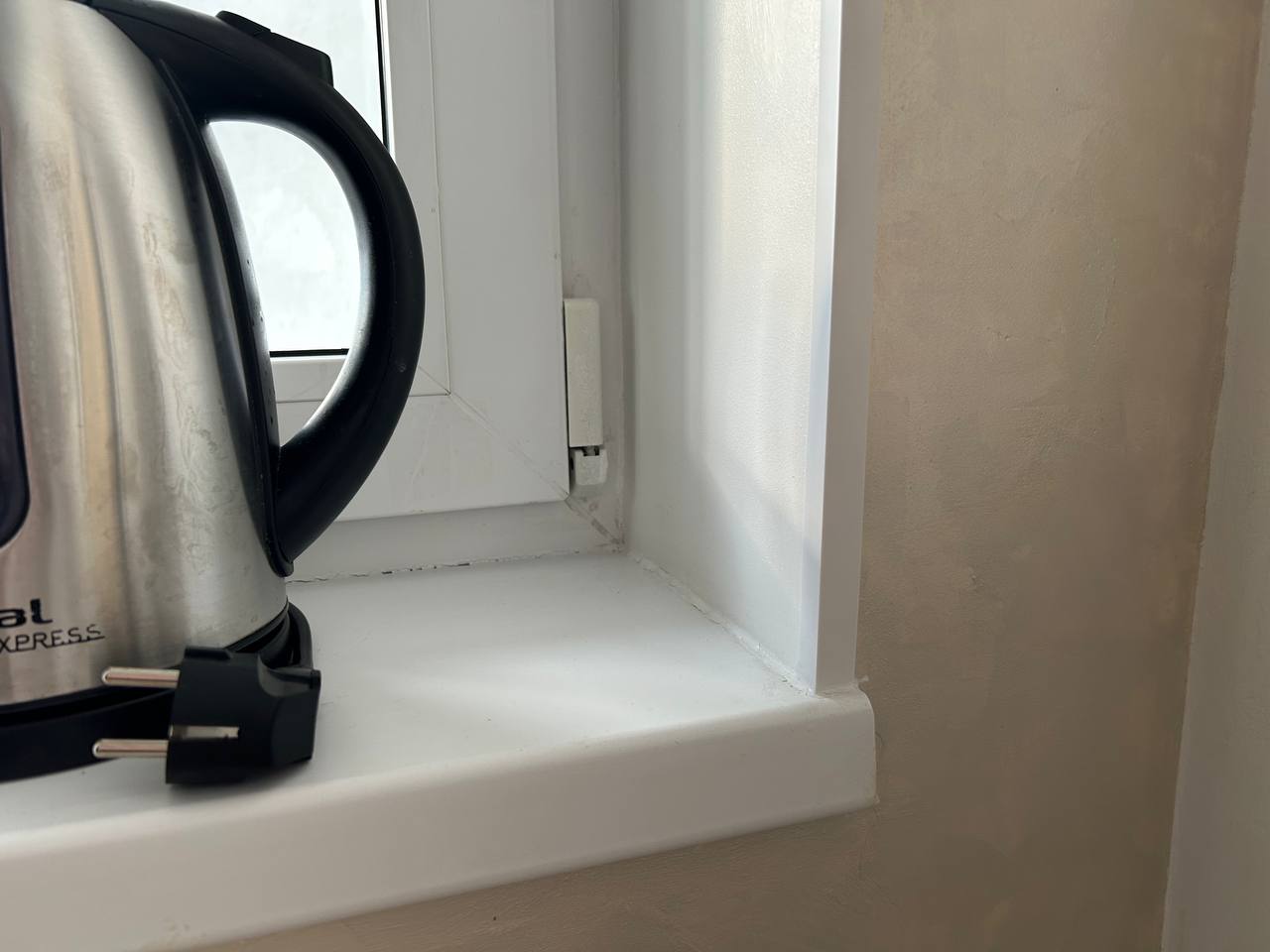 Угол ПВХ Деконика ИДЕАЛ 15*15 2,7м. 001-0 Белый Глянцевый