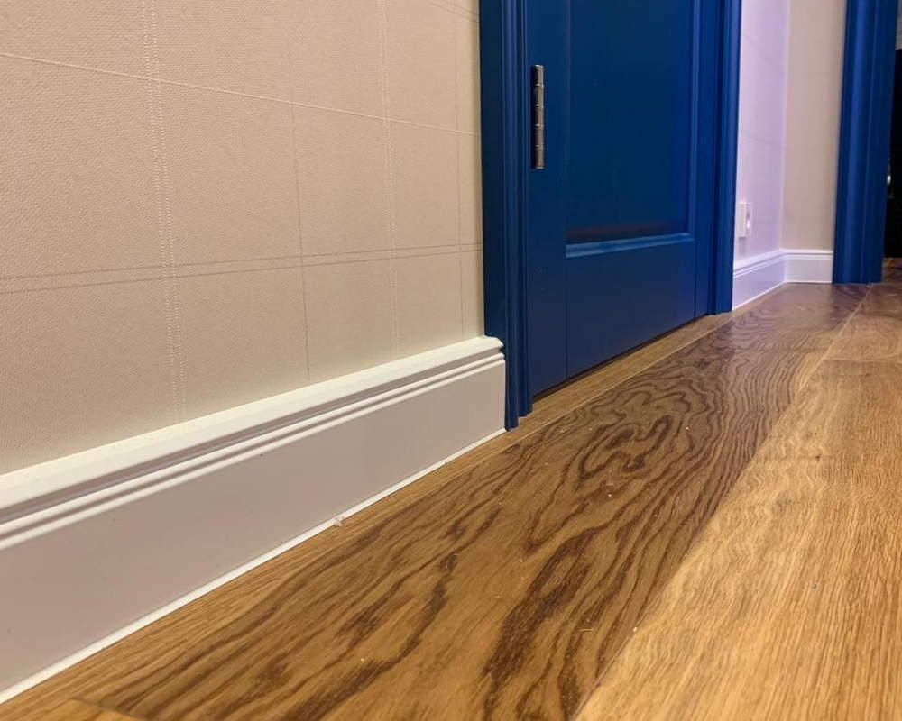 Плинтус ХДФ Dollken Cubu Hamburg Style 80мм х 2,5 м 5012 Белый