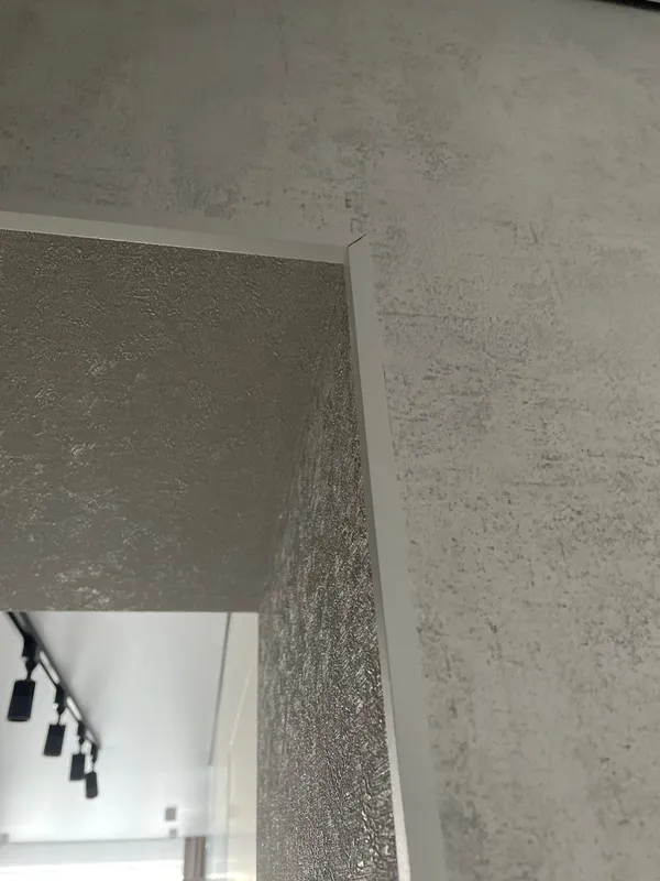 Угол декоративный Уп 04-27.2700.501л