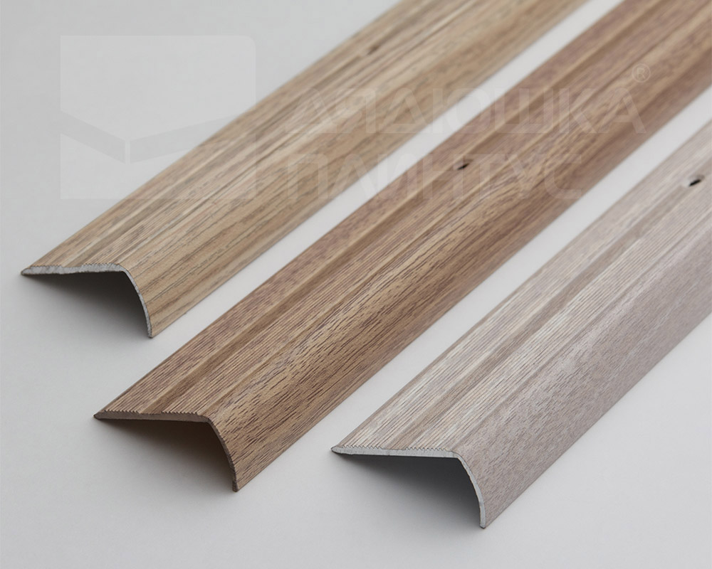 Порог угловой ПУ 06.900.042л Шампань