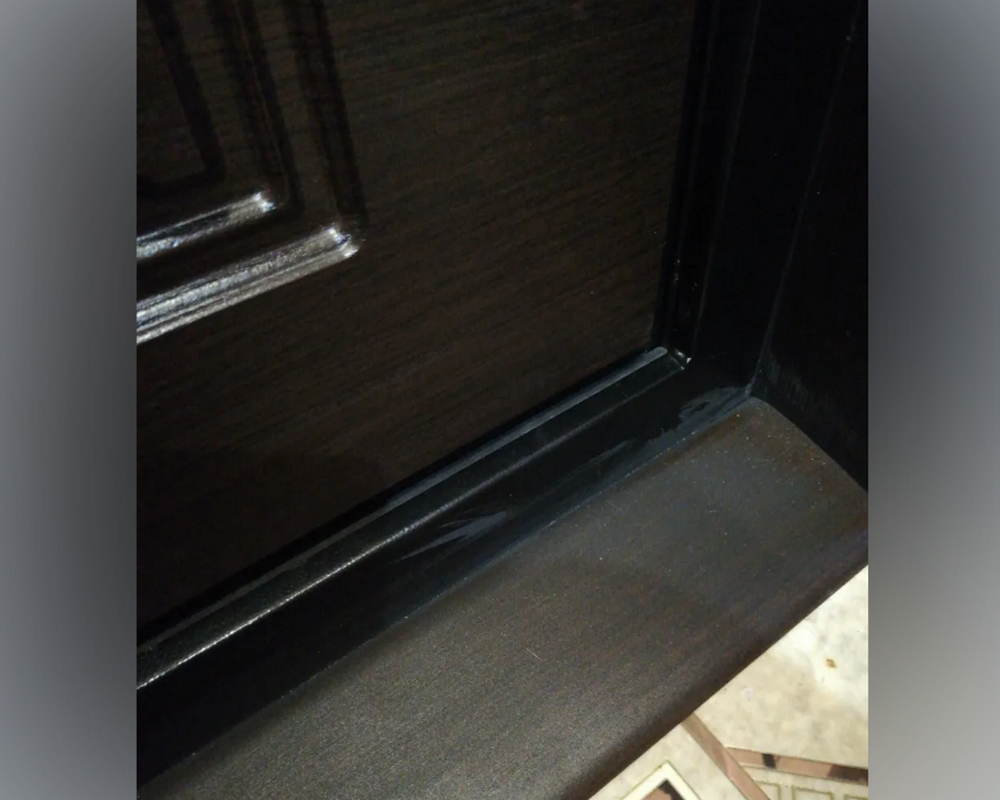 Порог одноуровневый ПС 18.900.15 Черный