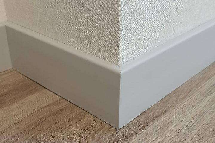 Плинтус Волшебная Палочка Самоцветы 81мм 2,0м 104