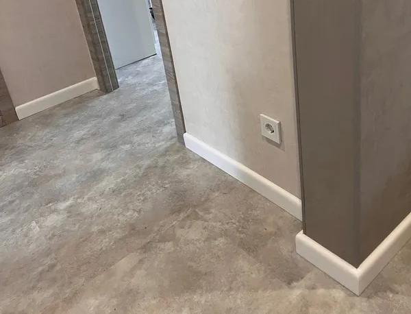 Угол декоративный Уп 01-27.2700.557 (10х10 мм)