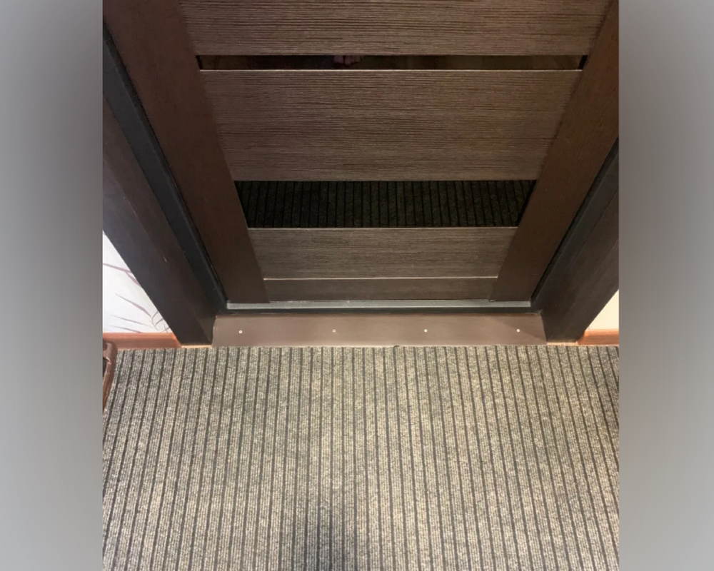 Порог одноуровневый ПС 07-1.2700.215 Черный