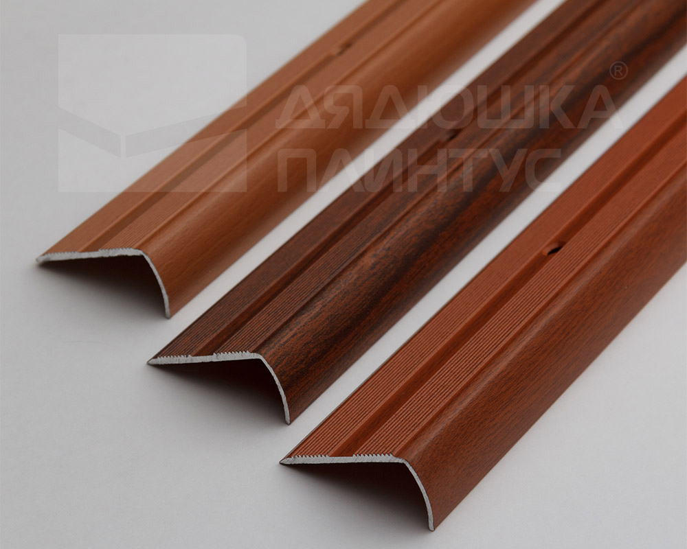 Порог угловой ПУ 06.900.03 Шоколад