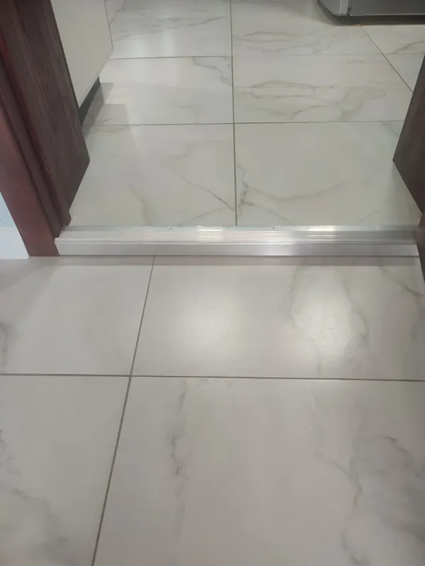 Порог угловой ПУ 02.2700.284 Дуб универсальный