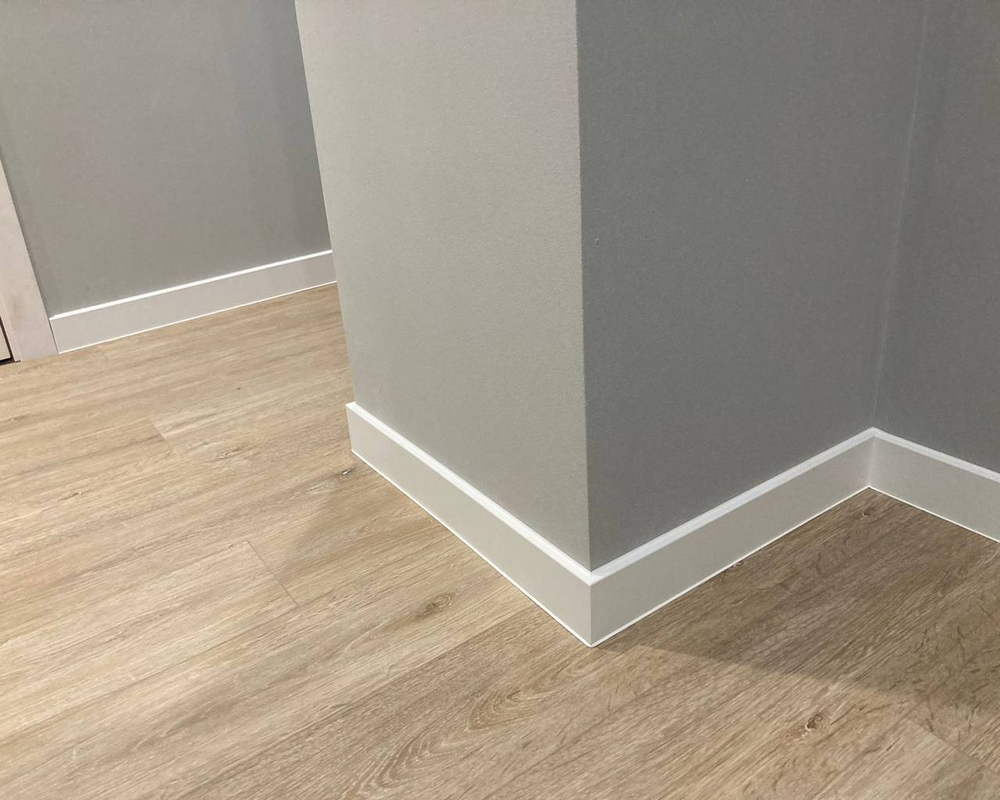 Плинтус ХДФ Dollken Cubu Flex Life 80мм х 2,5 м 1013 Белый