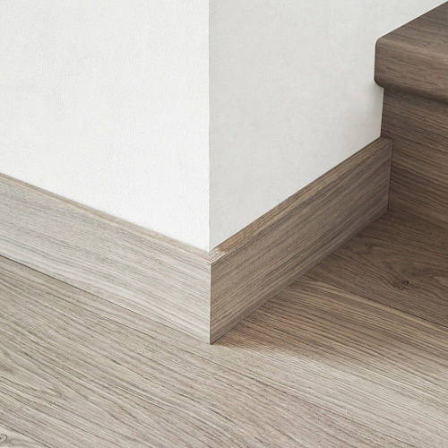 Плинтус напольный Arbiton Integra 06 Ясень Аляска