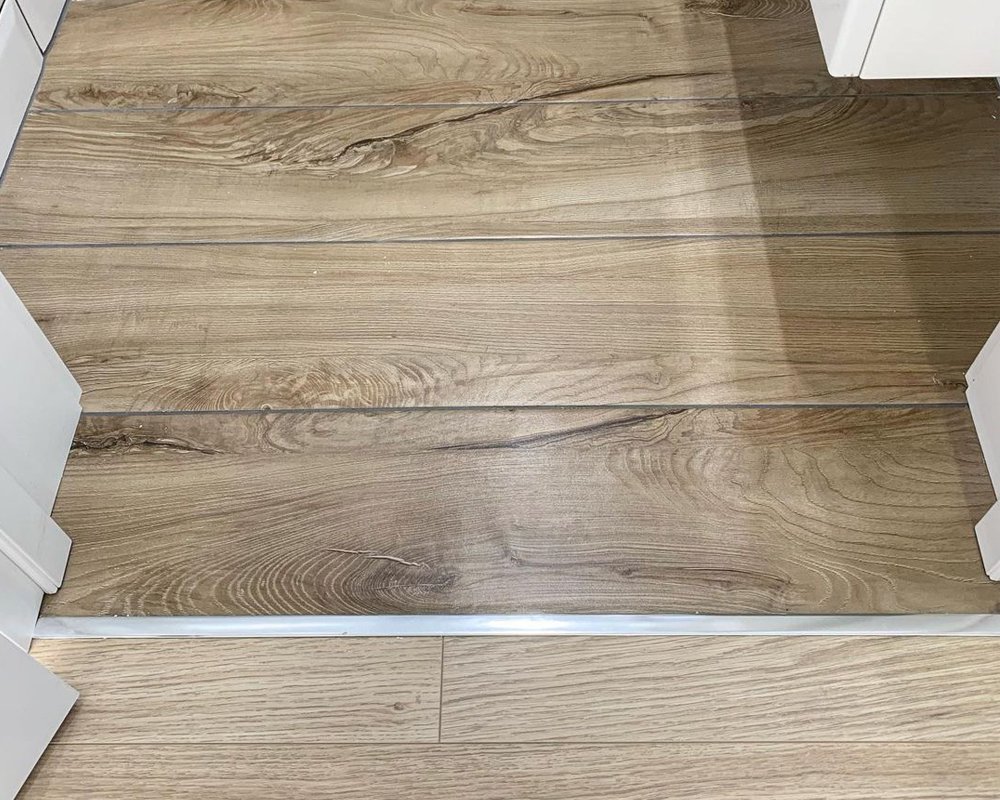 PV101-02 Профиль T-образный плоский MS Серебро матовое 10мм х 2.7м