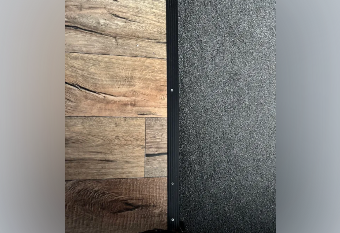 Порог угловой ПУ 04.2700.056 Бетон темный