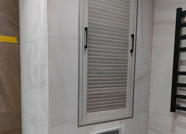 Угол декоративный Уп 04-27.2700.558 (15х15 мм)