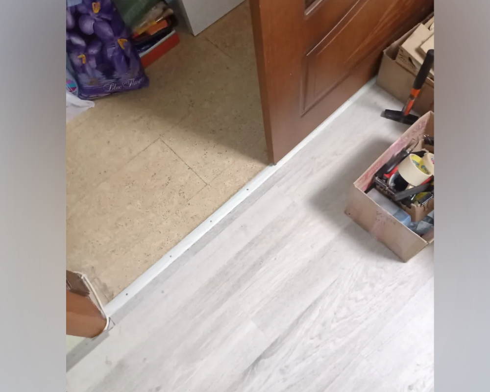 Порог одноуровневый ПС 03.900.058 0,9 м Бетон сильвер