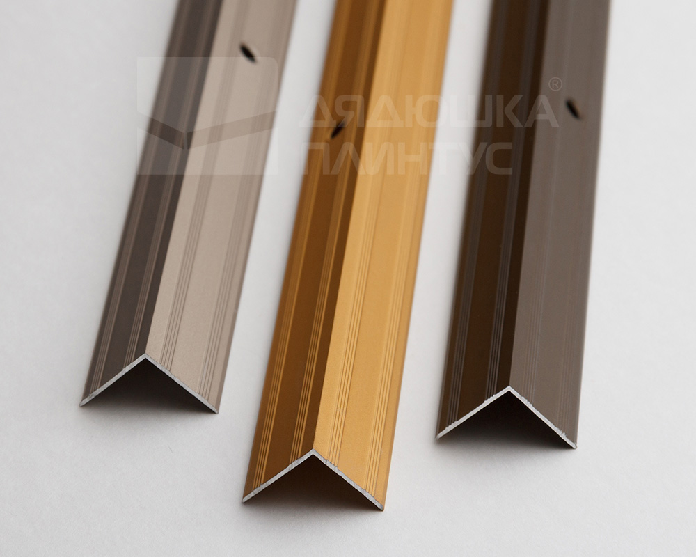 Порог угловой ПУ 05.900.081 Сосна