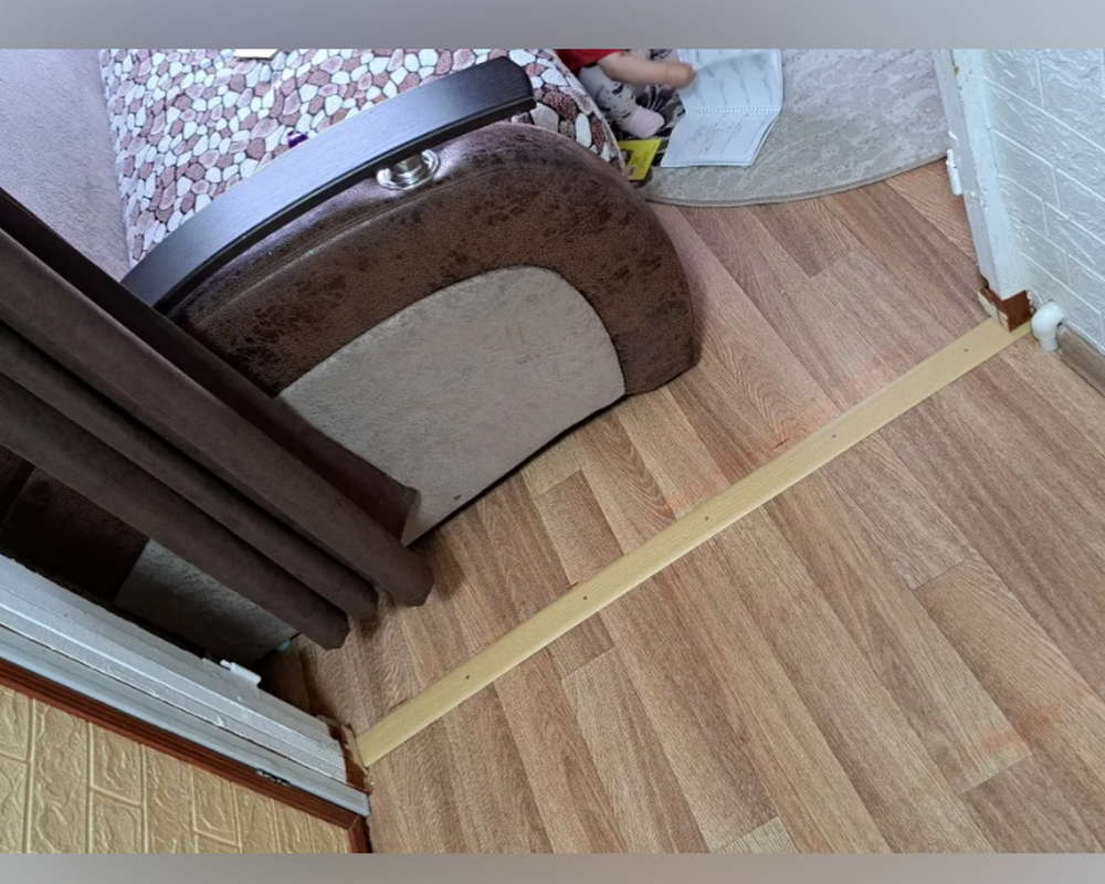 Порог одноуровневый ПС 07-1.2700.2R148 Дуб петровский