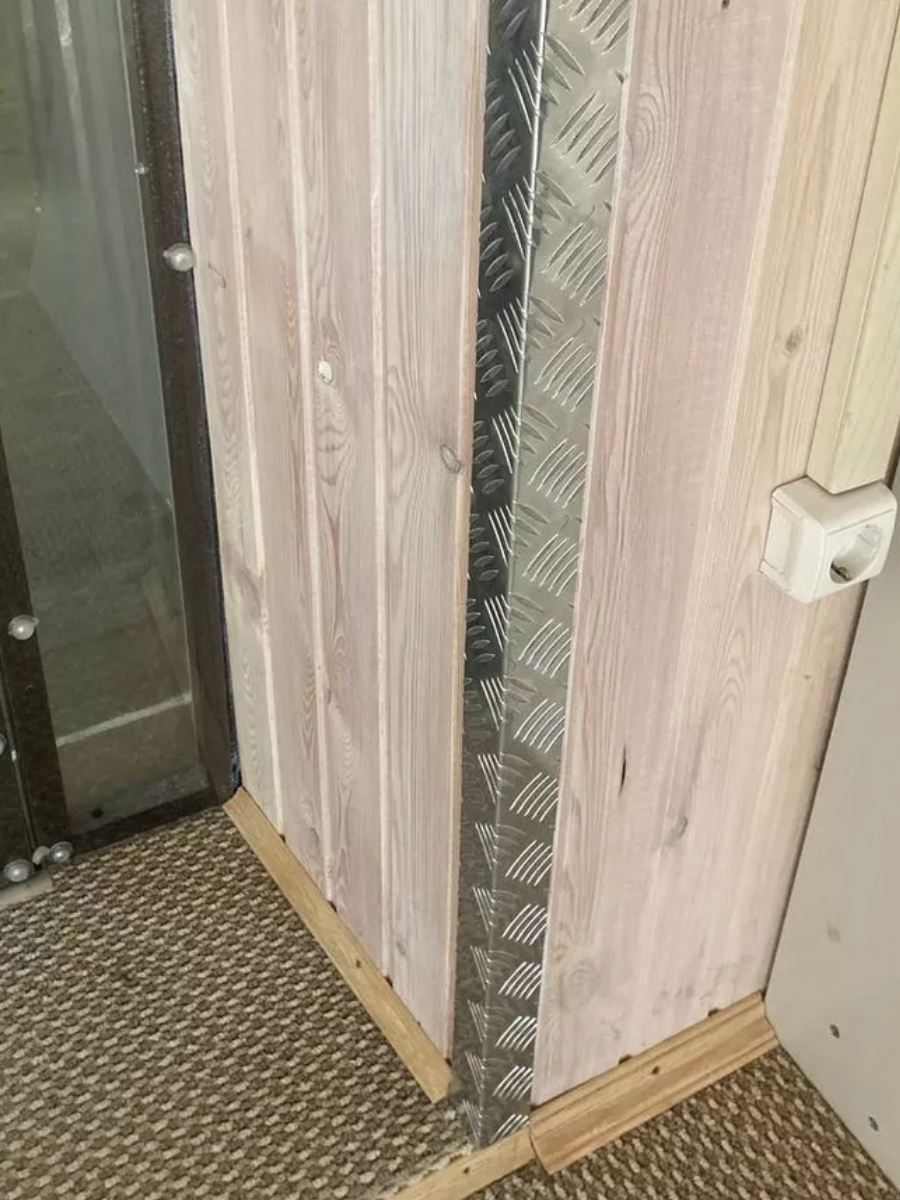 Угол рифлёный алюминиевый Укв 02.2000.500 60х30 мм