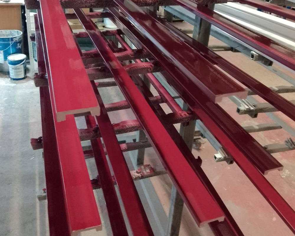 Плинтус из полистирола высокой плотности Волшебная Палочка 100*15*2000. MSPOL 104. Окраска включена в стоимость