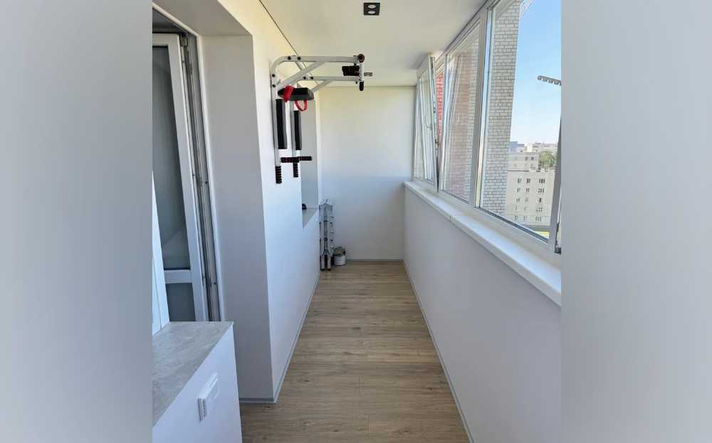 Антиплинтус Апл 01.2700.01л. Серебро матовое