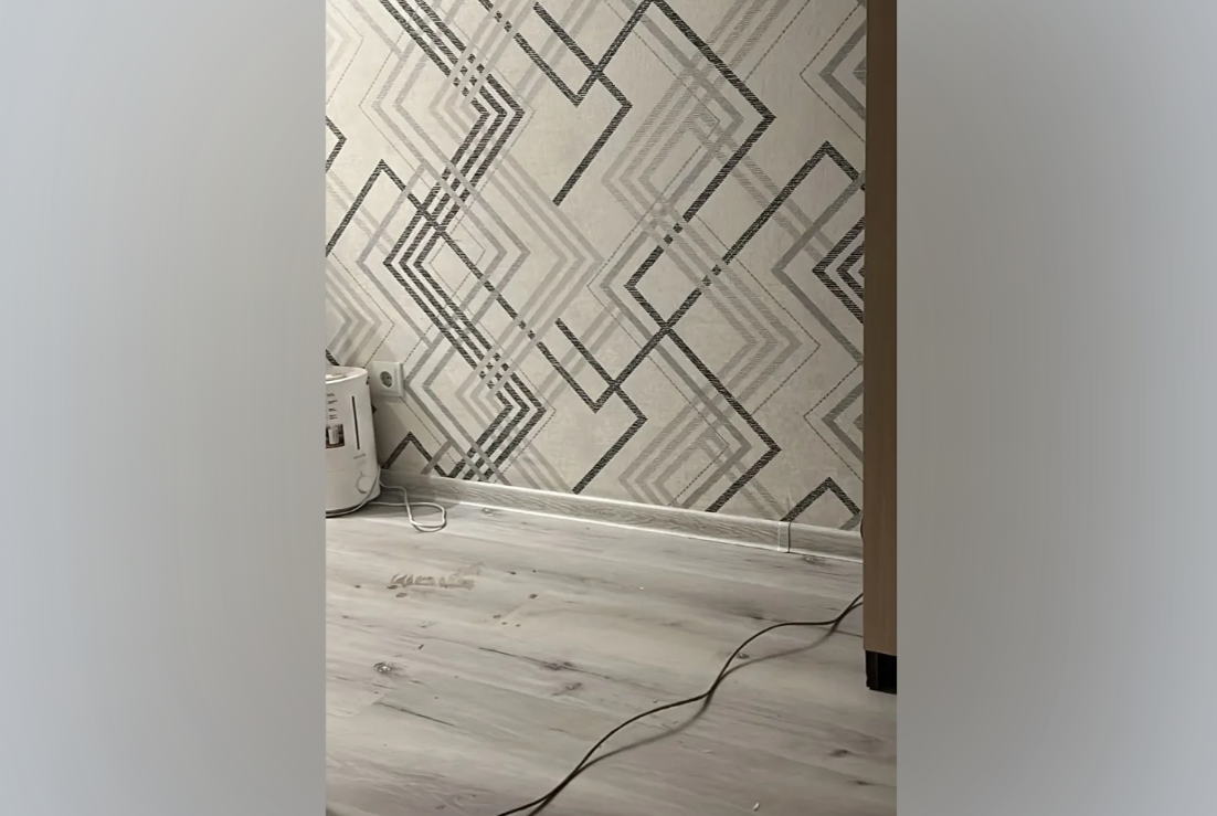 Плинтус ПВХ Идеал Классик 70мм 2,2м 267 Клен белый