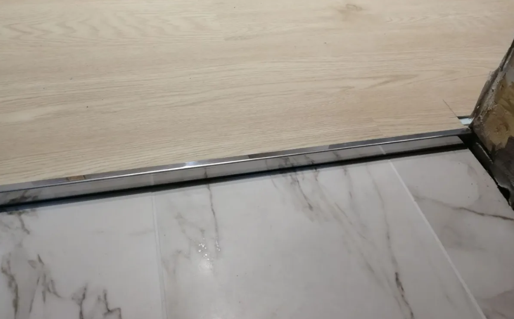 Профиль окантовочный ПУ 13.2700.04л Бронза