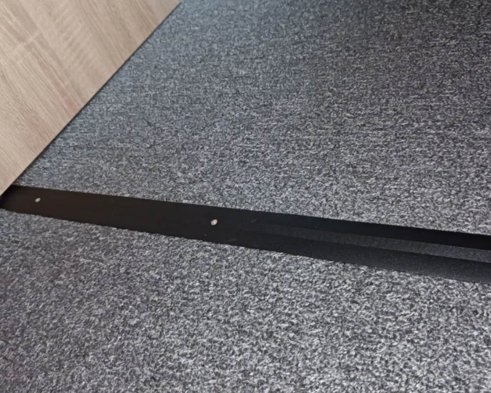 Порог одноуровневый ПС 04.2700.215 Черный