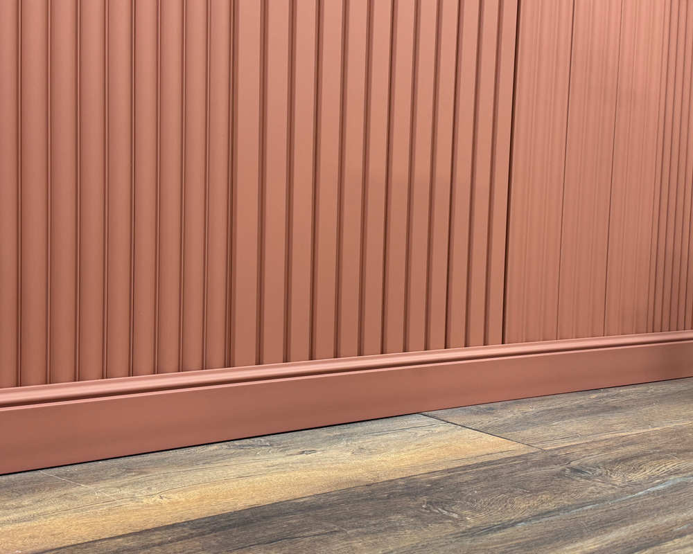 Плинтус из полистирола высокой плотности Волшебная Палочка 100*13*2000. MSPOL 103. Окраска включена в стоимость