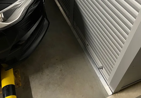 Уголок разнополочный 40*20 мм Уп 14.2000.502л Золото. Цена за 5 штук.