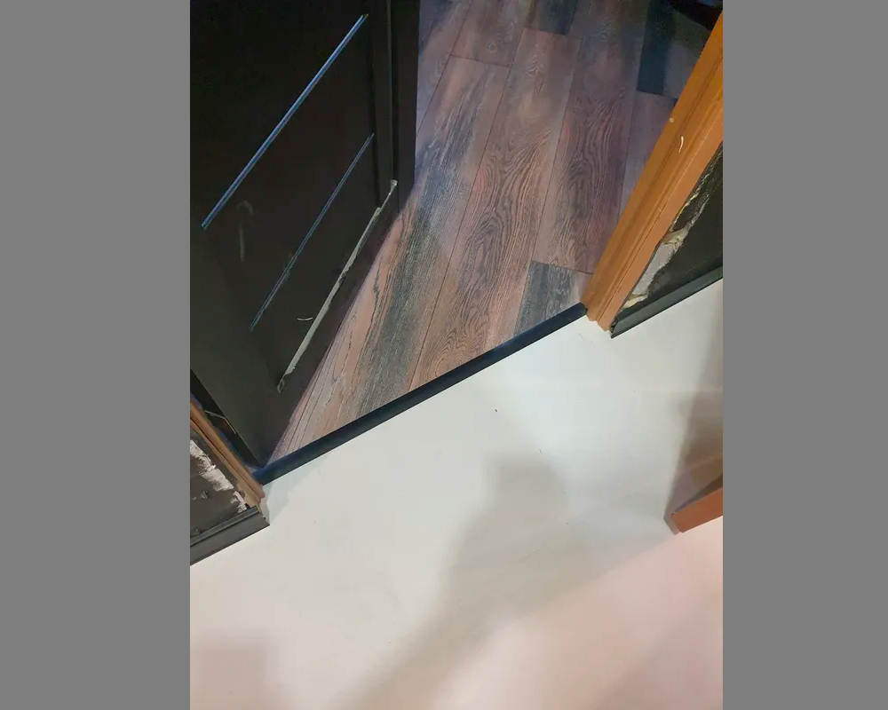 Самоклеящийся порог ЛС 35.1800.4094 Венге