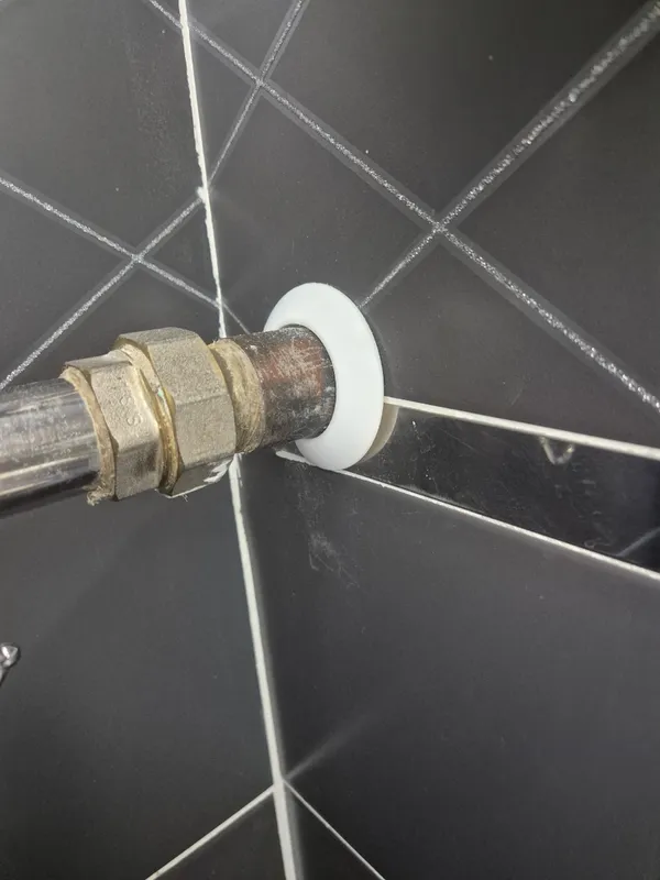 Розетка для труб D22 M105