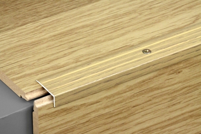 Порог угловой ПУ 01.2700.242л Шампань