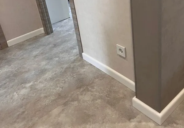 Угол декоративный Уп 01-27.2700.555 (10х10 мм)